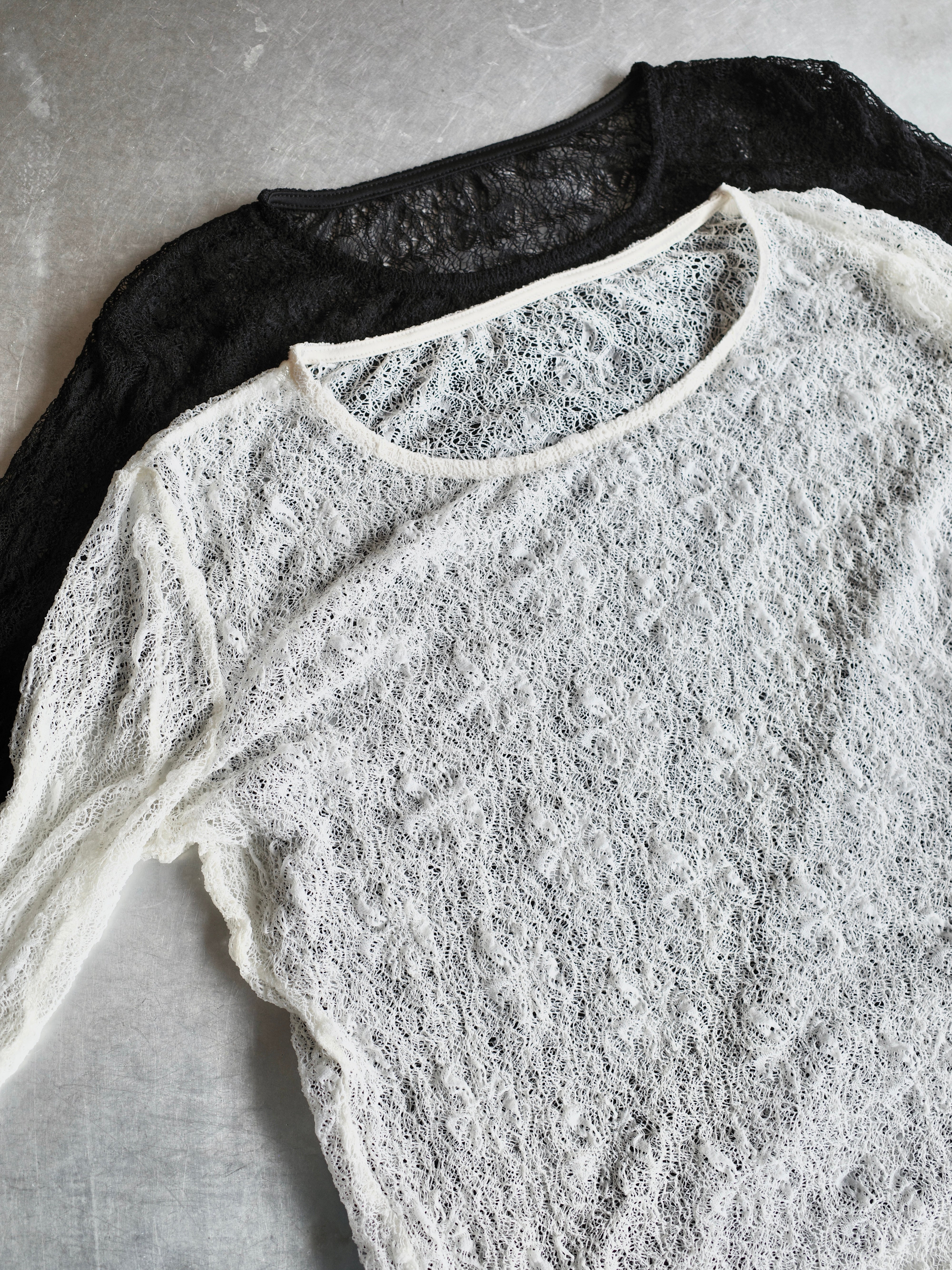 STRETCH LACE FIT TOP