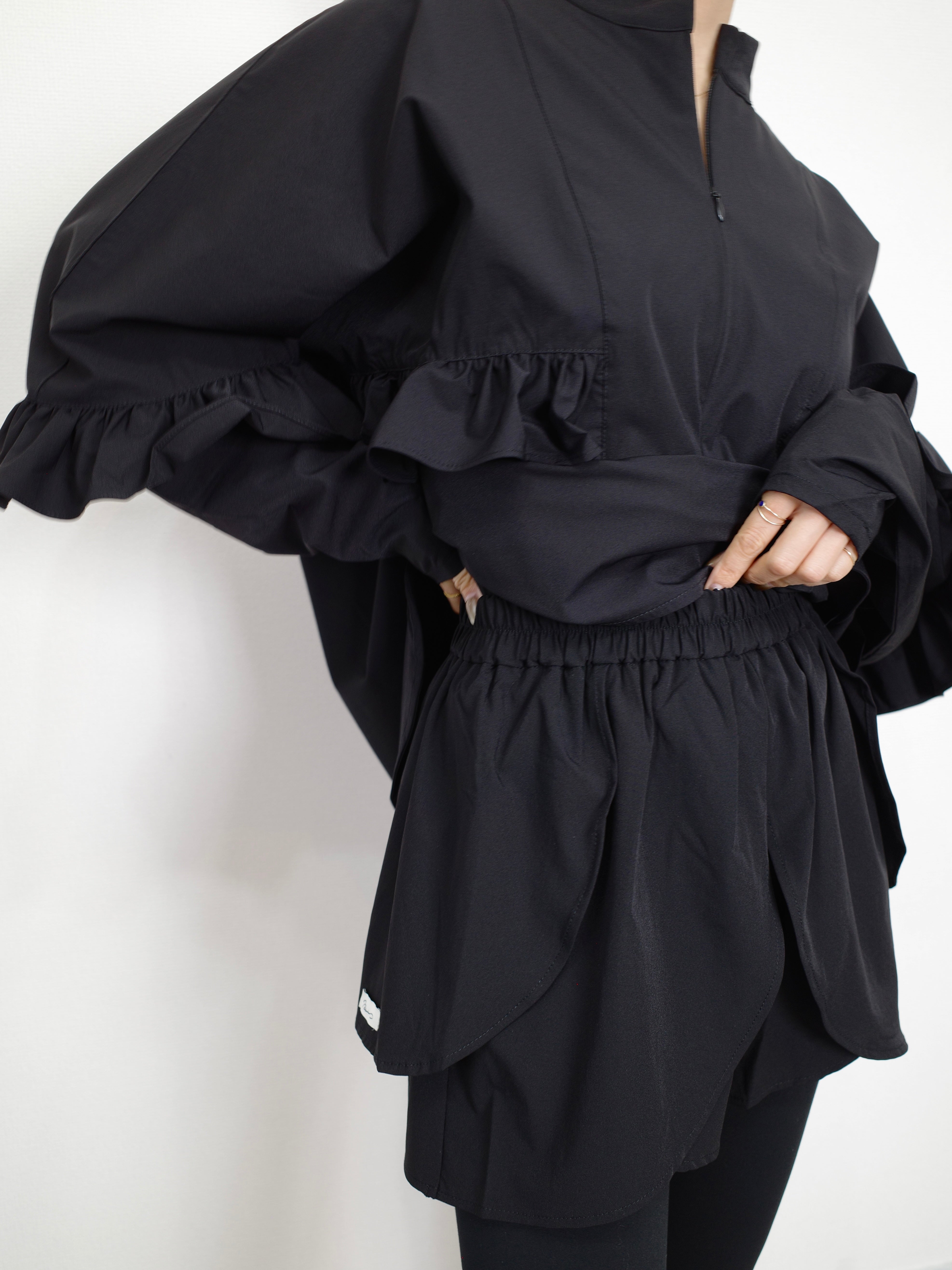 RASH LAYERED SHORT PANTS