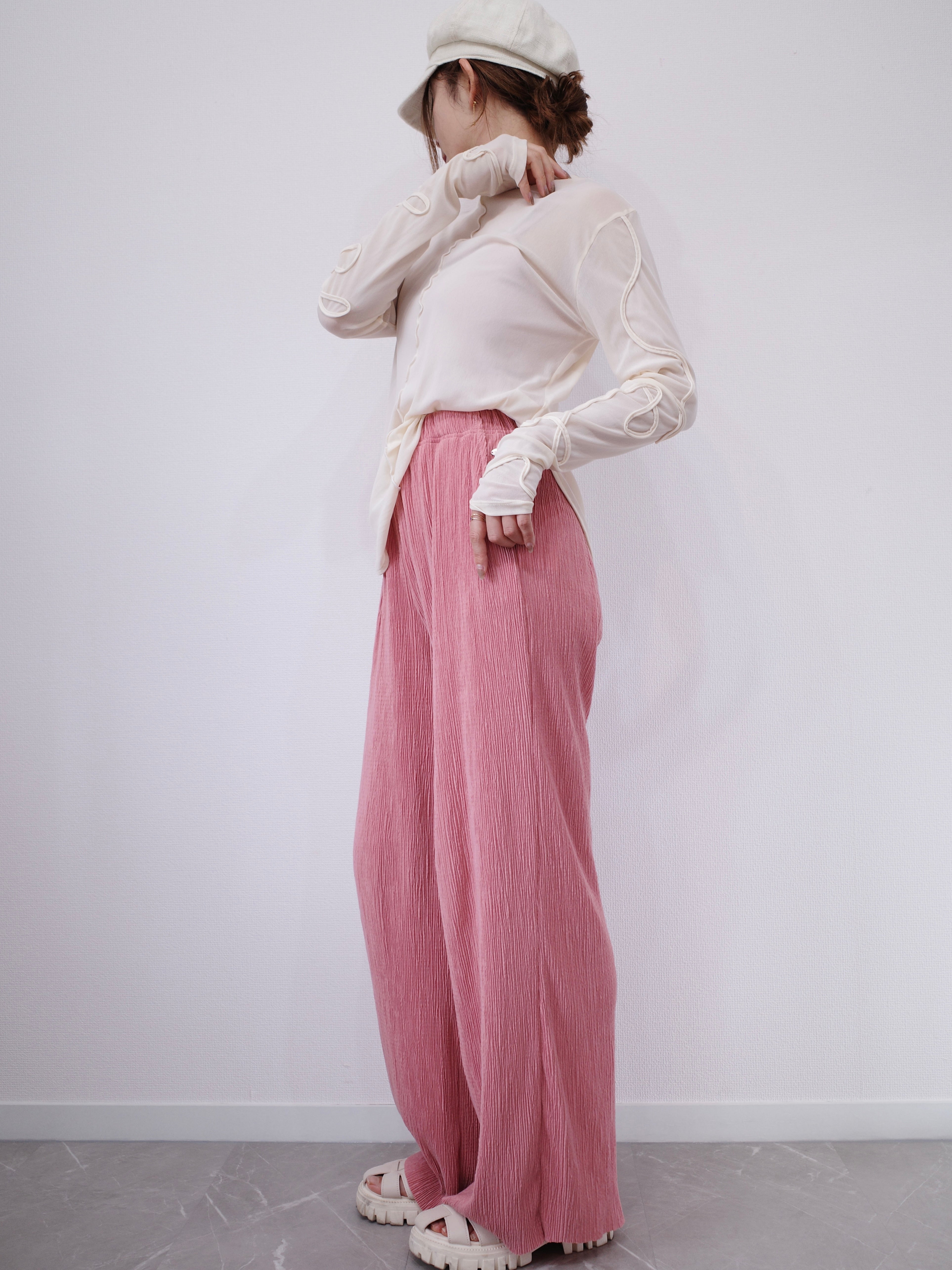 LIGHT TEXTURE STRAIGHT PANTS
