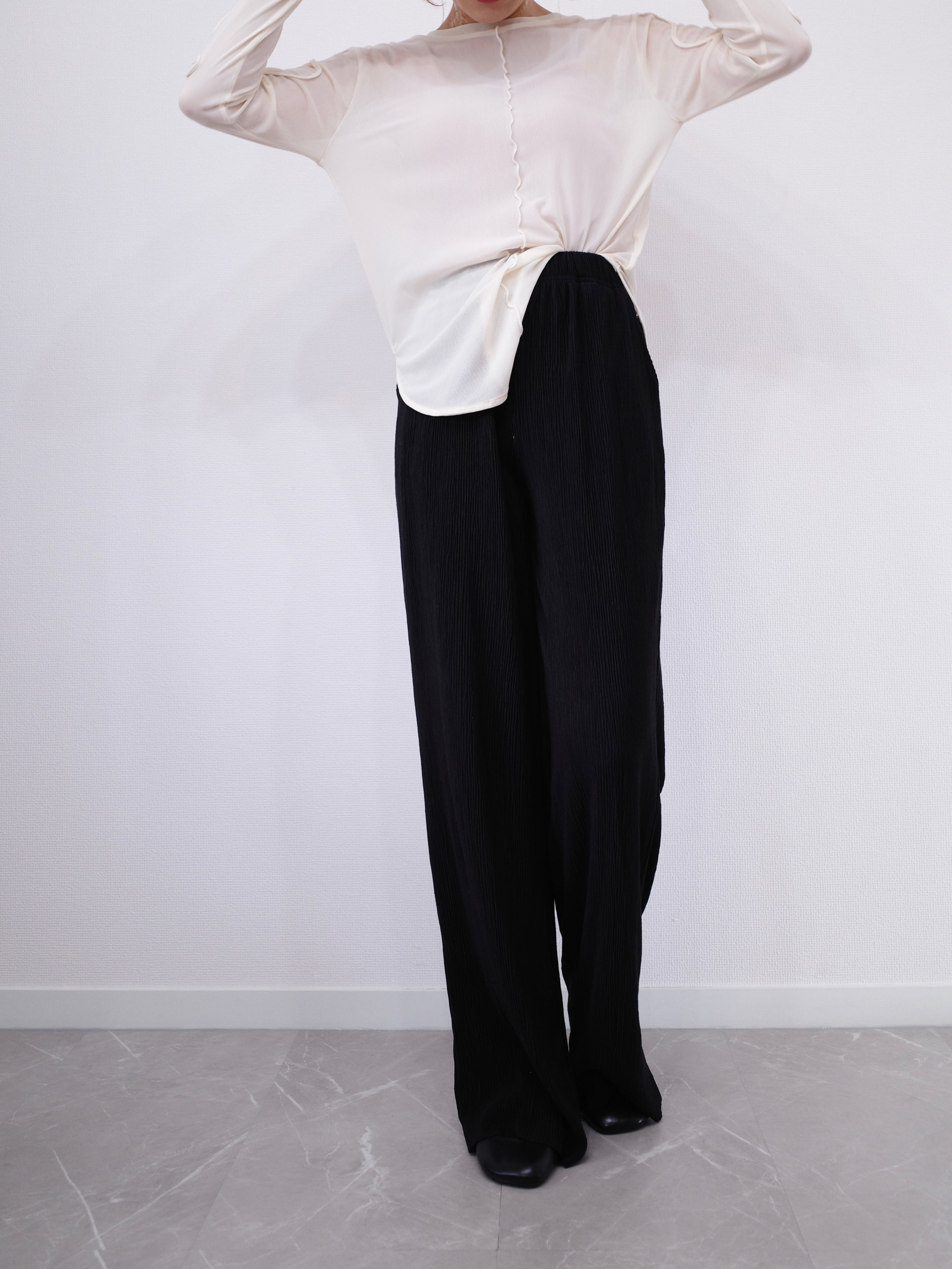 LIGHT TEXTURE STRAIGHT PANTS