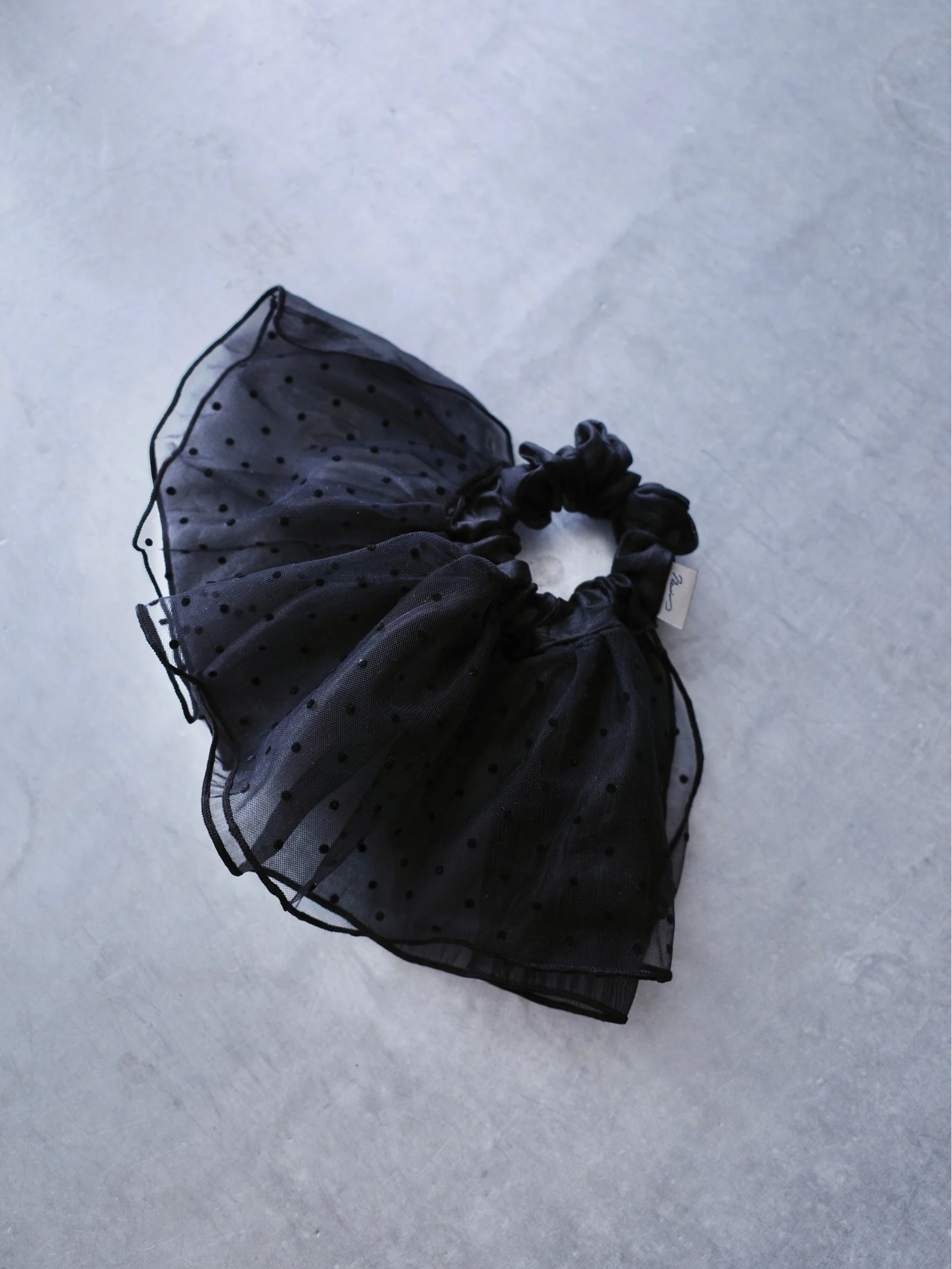 SHEER DOT SCRUNCHIE