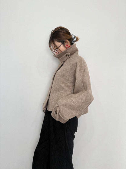 TAILORED WOOL SHORT COAT