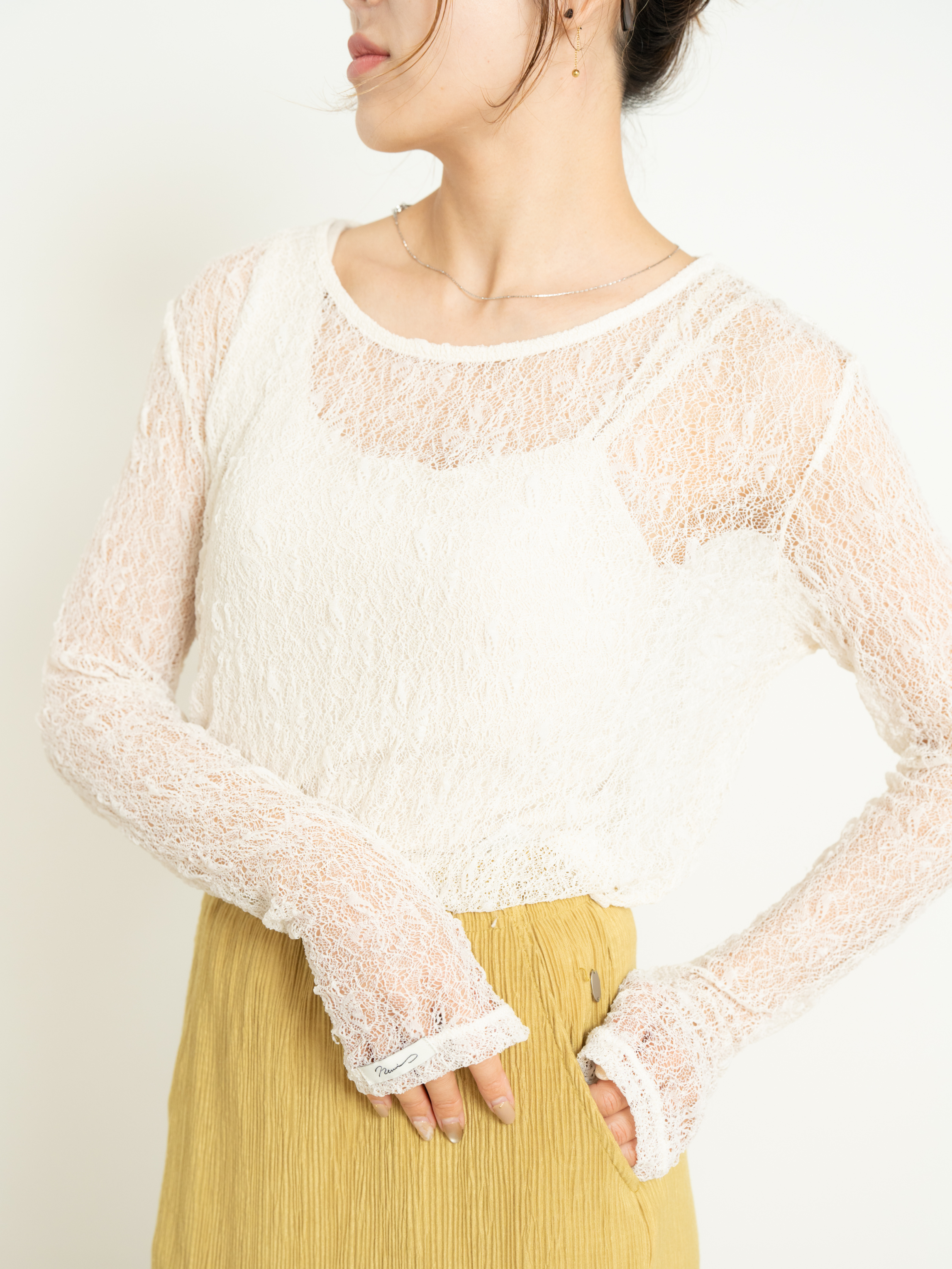 STRETCH LACE FIT TOP