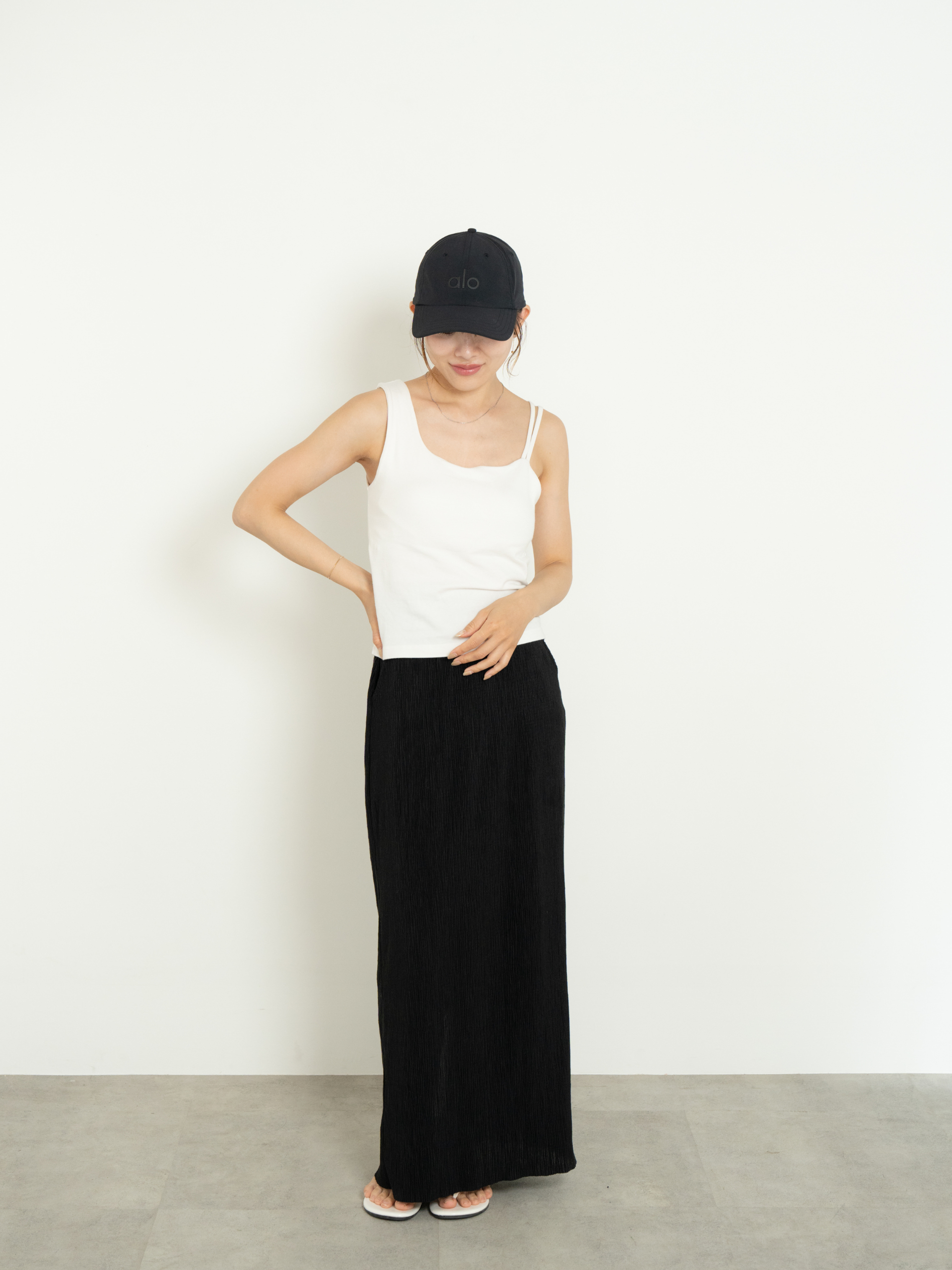 LIGHT TEXTURE PENCIL SKIRT