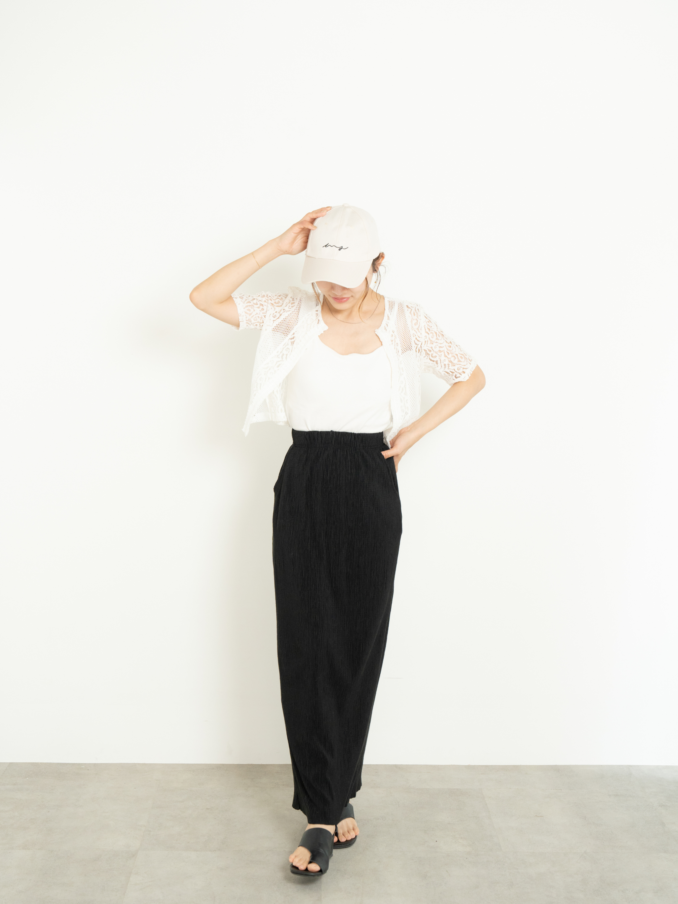【3-SET】 SOFT FIT ASYMMETRY BRA TOP + 2WAY CLASSICAL LACE MESH TOP + LIGHT TEXTURE PENCIL SKIRT