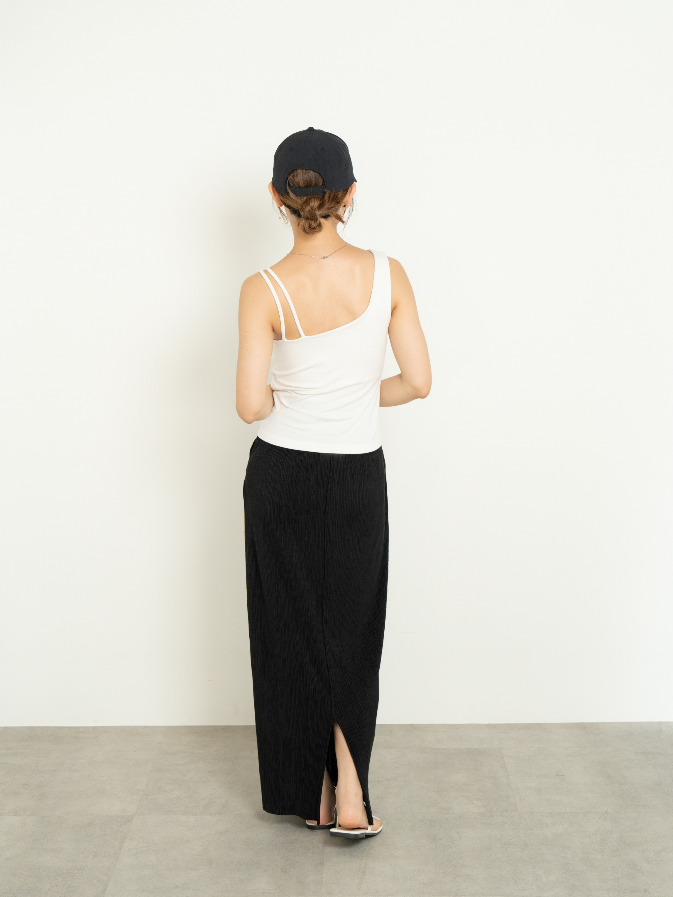 SOFT FIT ASYMMETRY BRA TOP