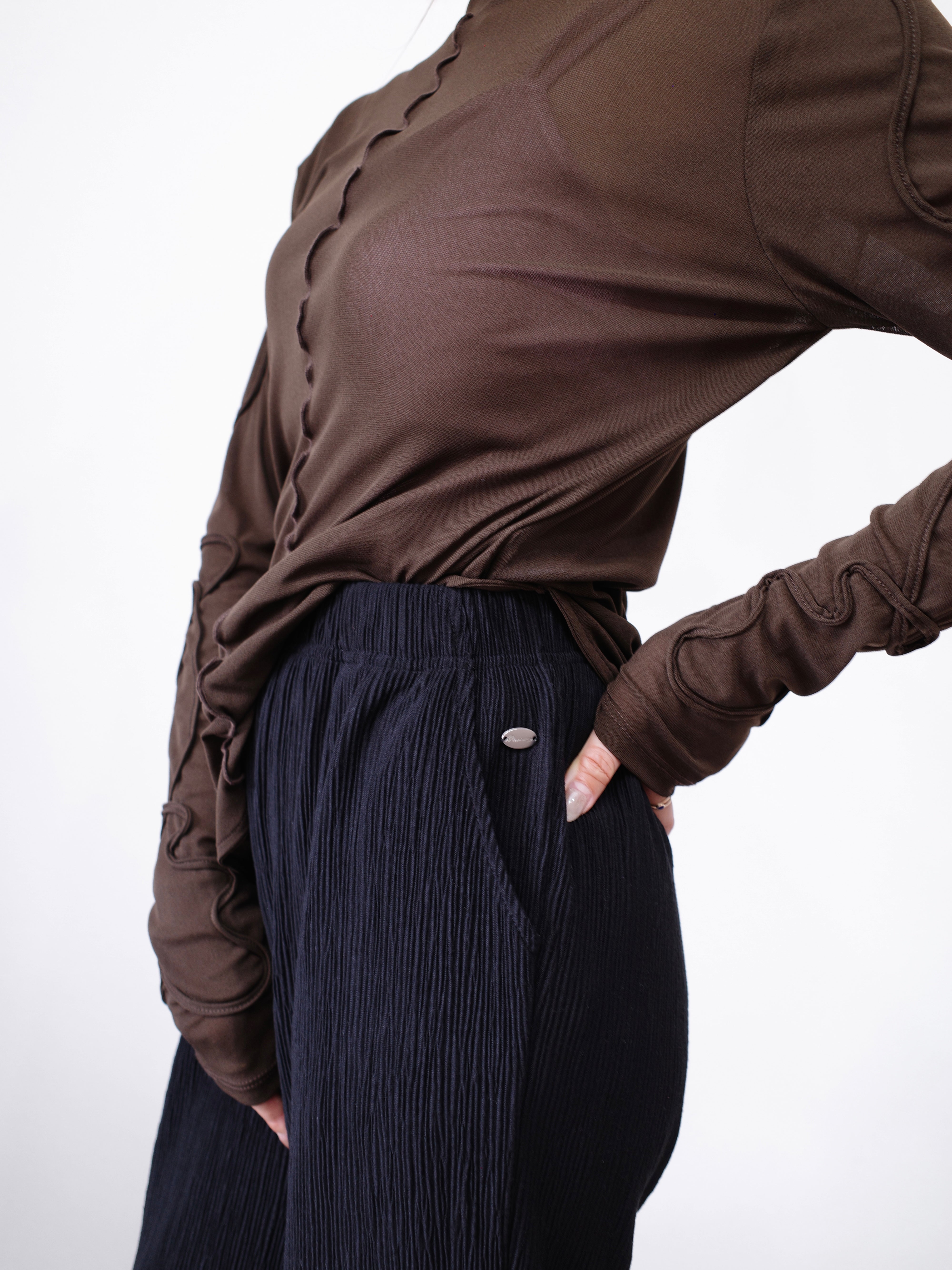LIGHT TEXTURE STRAIGHT PANTS