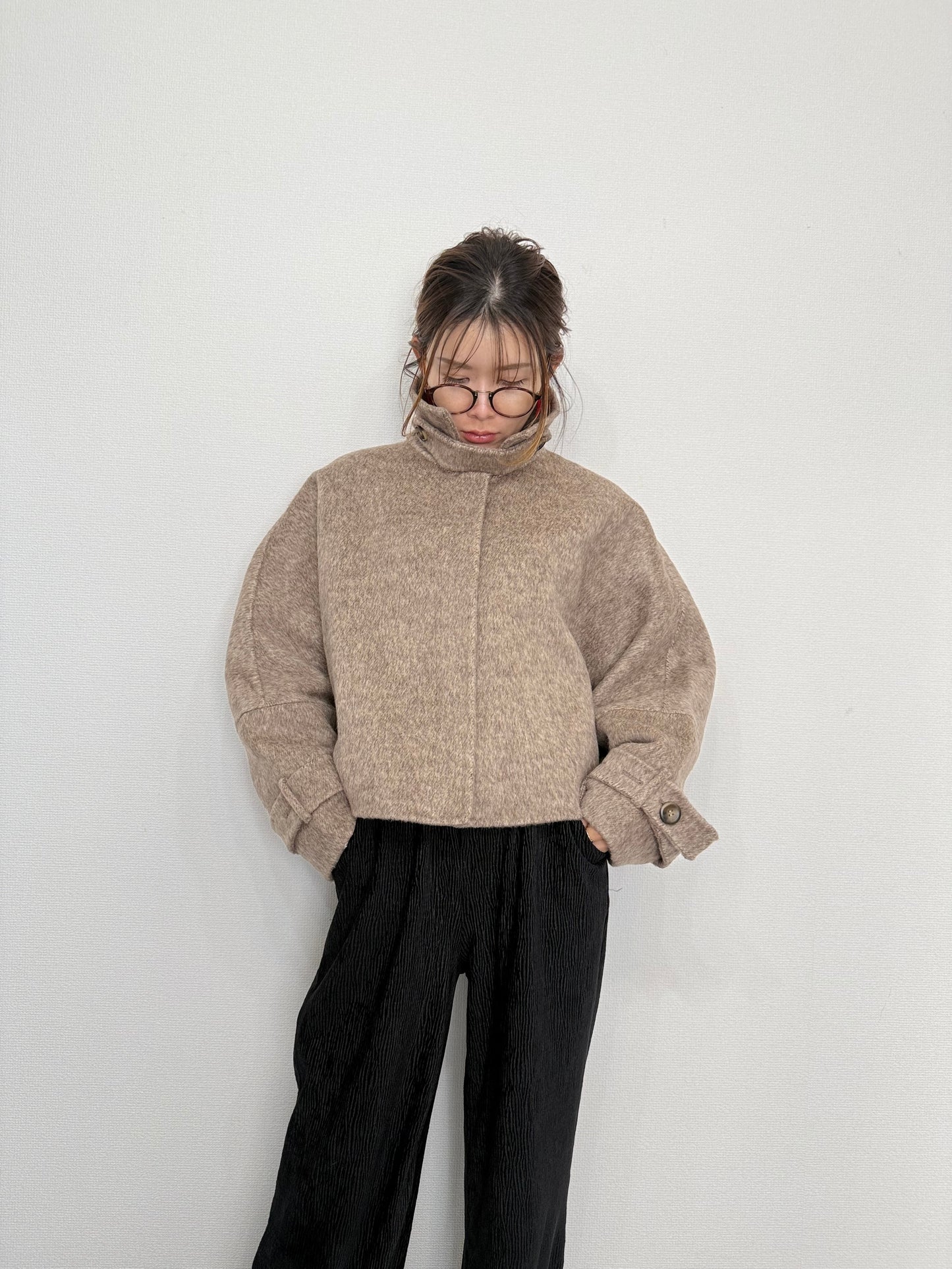 TAILORED WOOL SHORT COAT