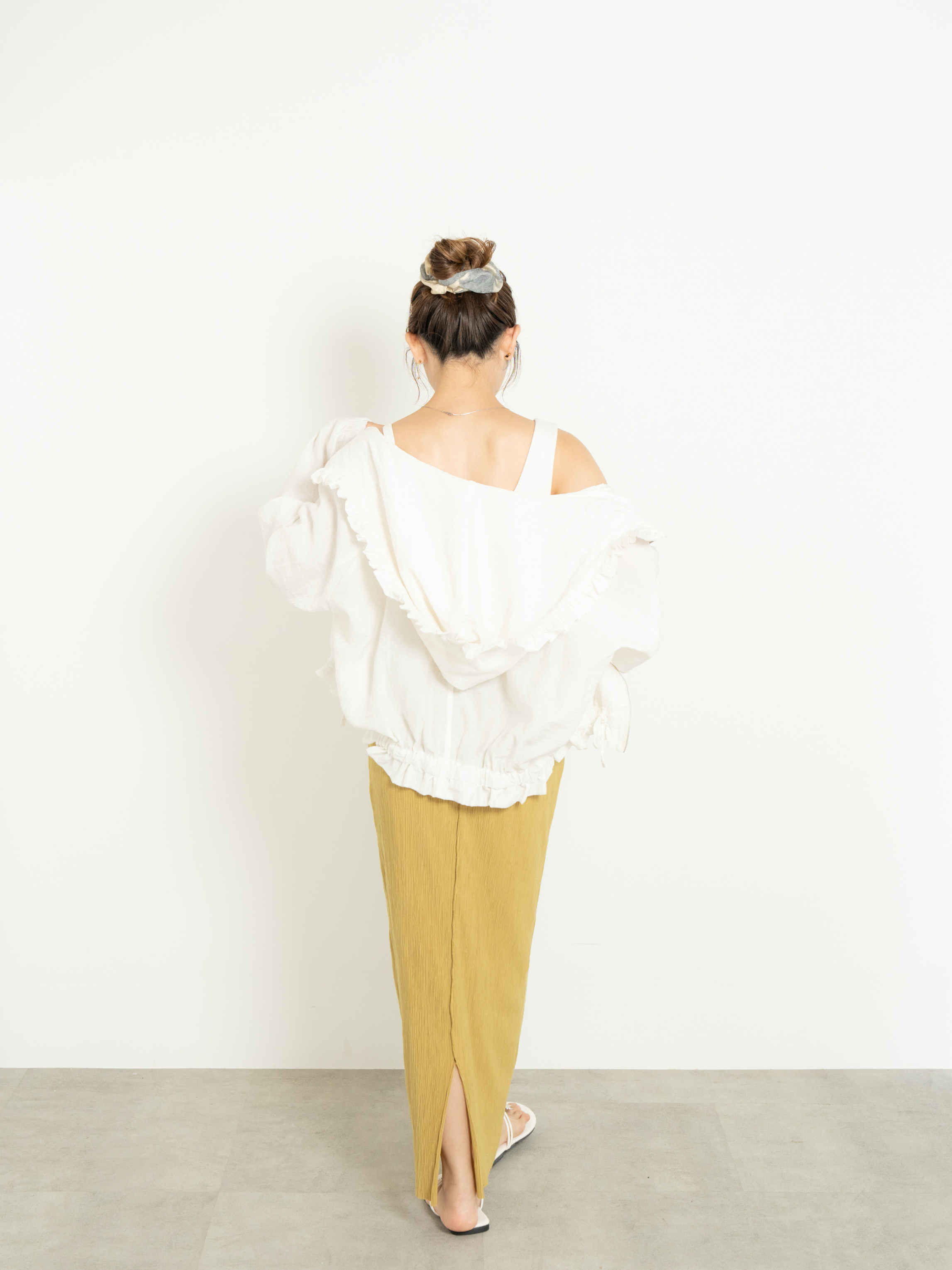 LIGHT LINEN ZIP JACKET