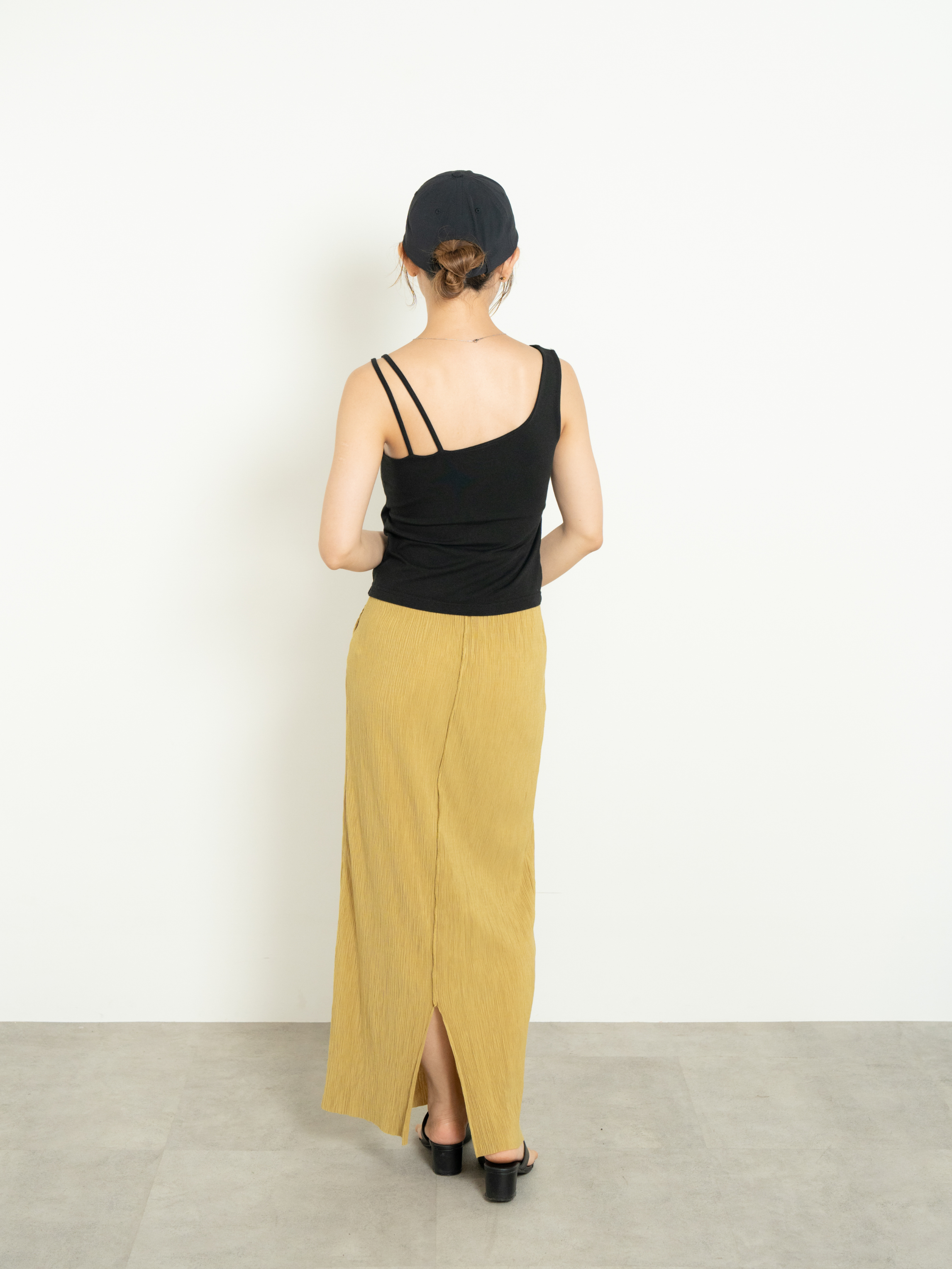 SOFT FIT ASYMMETRY BRA TOP