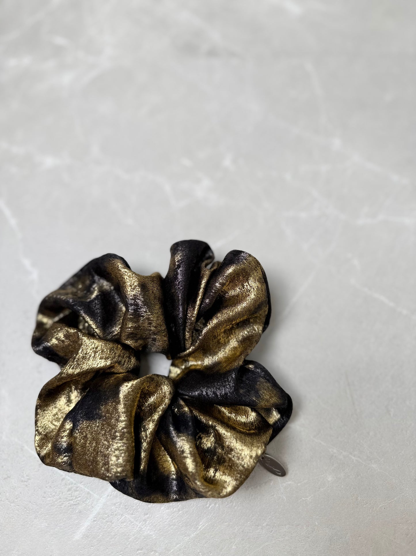 WINTER LIMITED MEDIUM SCRUNCHIE