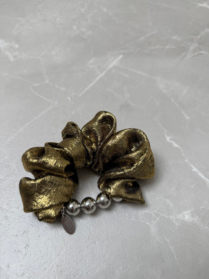 【先行販売】５連パールシュシュ