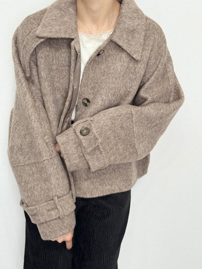 TAILORED WOOL SHORT COAT