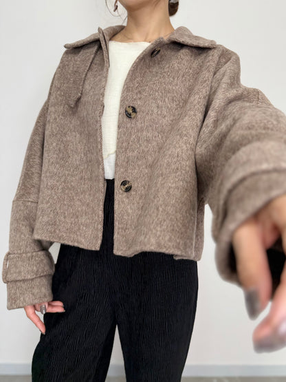 TAILORED WOOL SHORT COAT