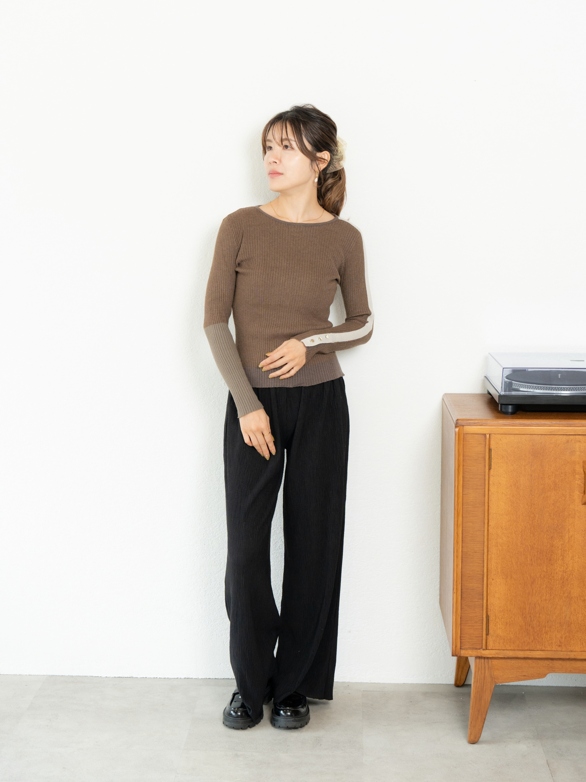 EN LINE ASYMMETRY RIB KNIT【10/9〜 再販】