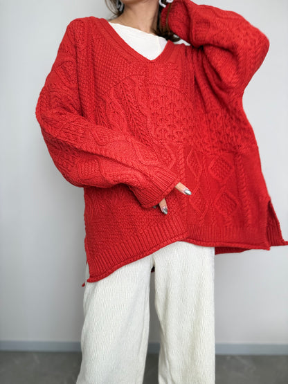 【NEW】ケーブルVネックオーバーニット