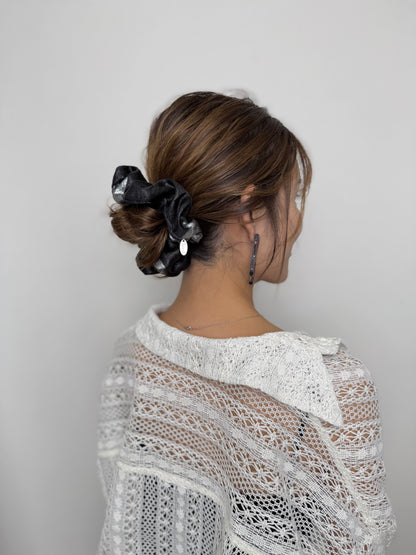WINTER LIMITED MEDIUM SCRUNCHIE