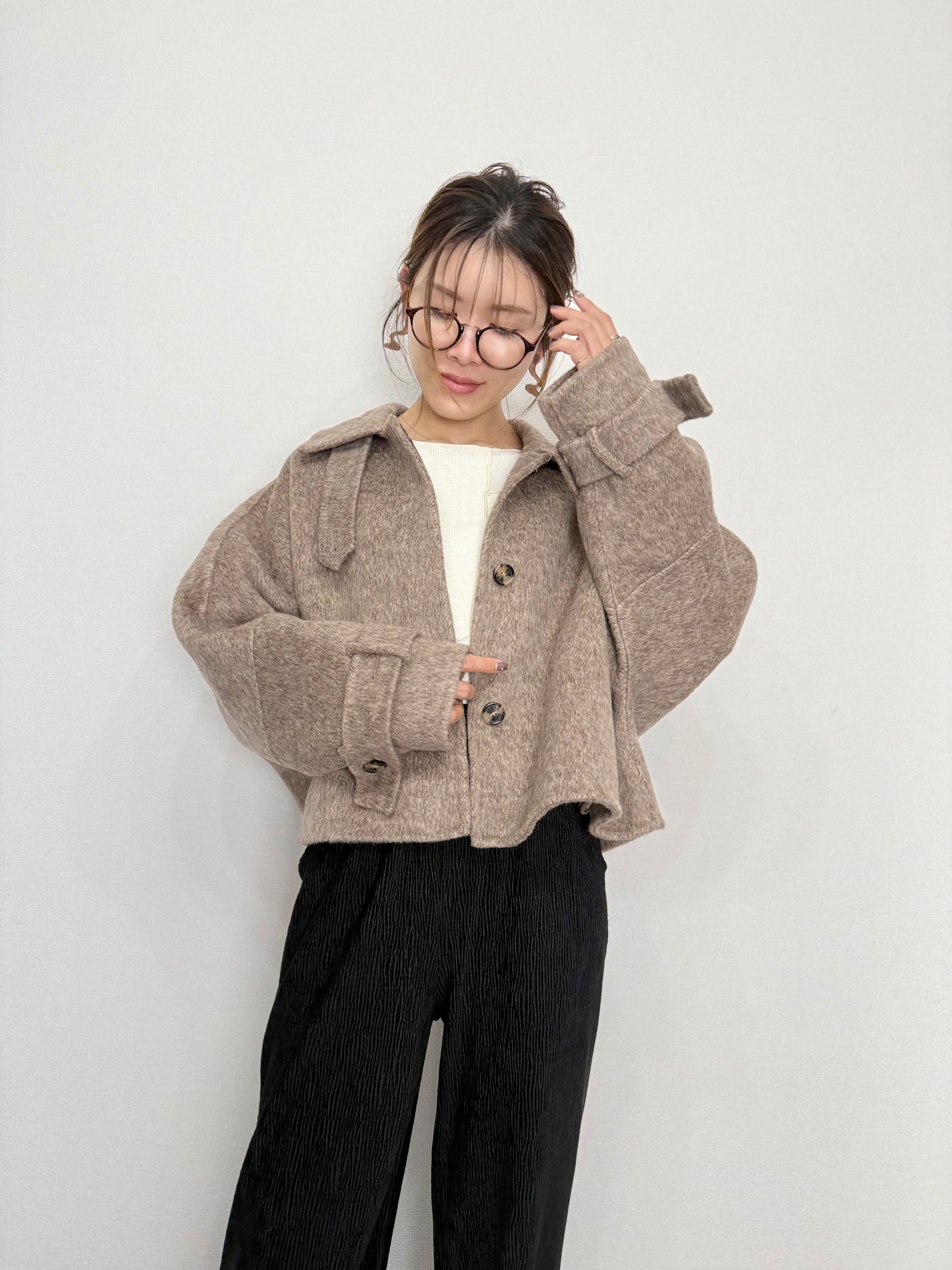 TAILORED WOOL SHORT COAT