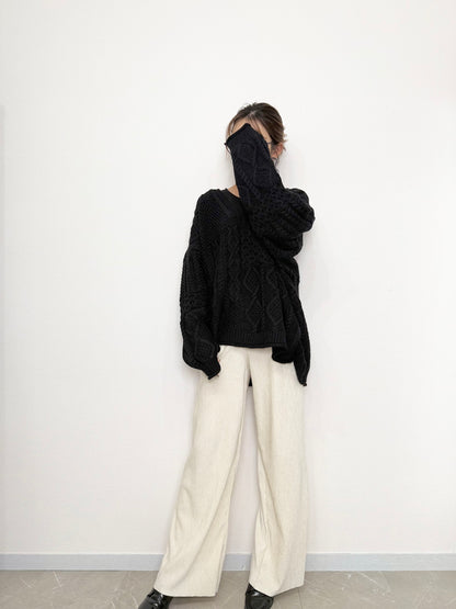 【NEW】ケーブルVネックオーバーニット