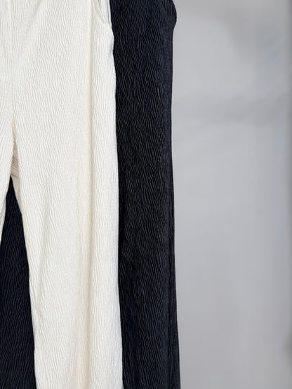 【NEW】ベロアライクストレートパンツ