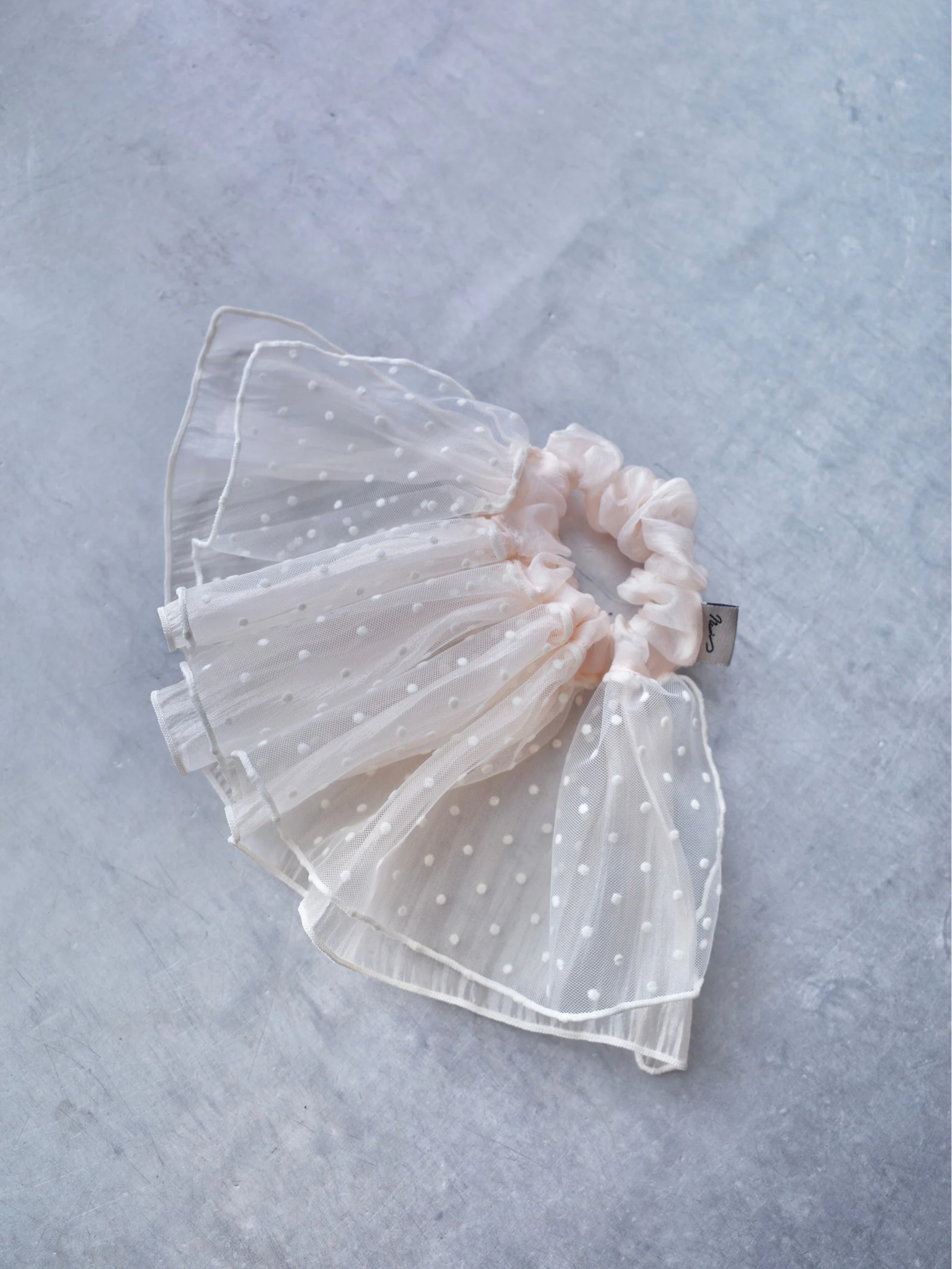 SHEER DOT SCRUNCHIE