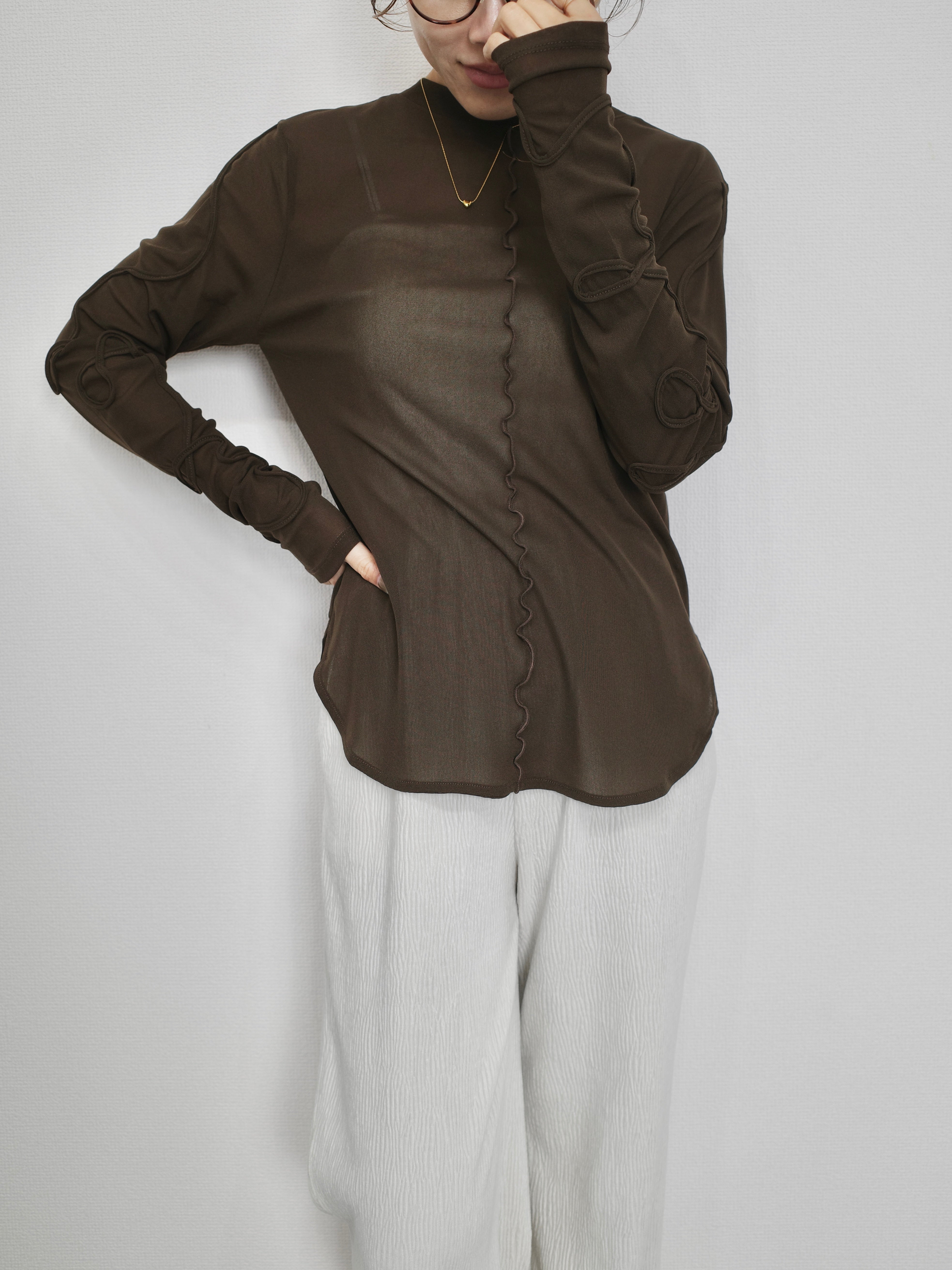 sigeyyyページ 2WAY SHEER STITCH TOPS
