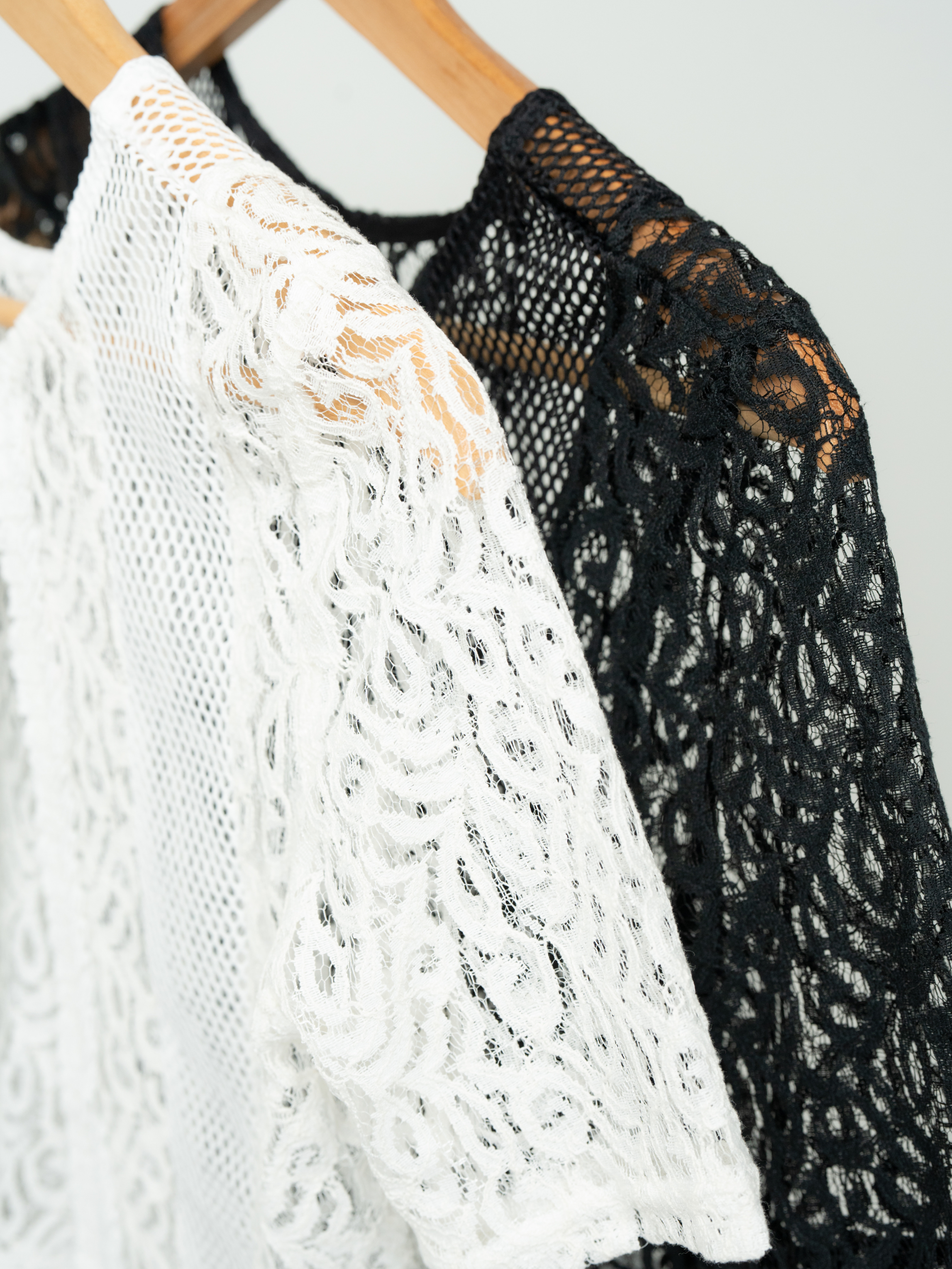 【SET】2WAY CLASSICAL LACE MESH TOP ＋LIGHT TEXTURE STRAIGHT PANTS