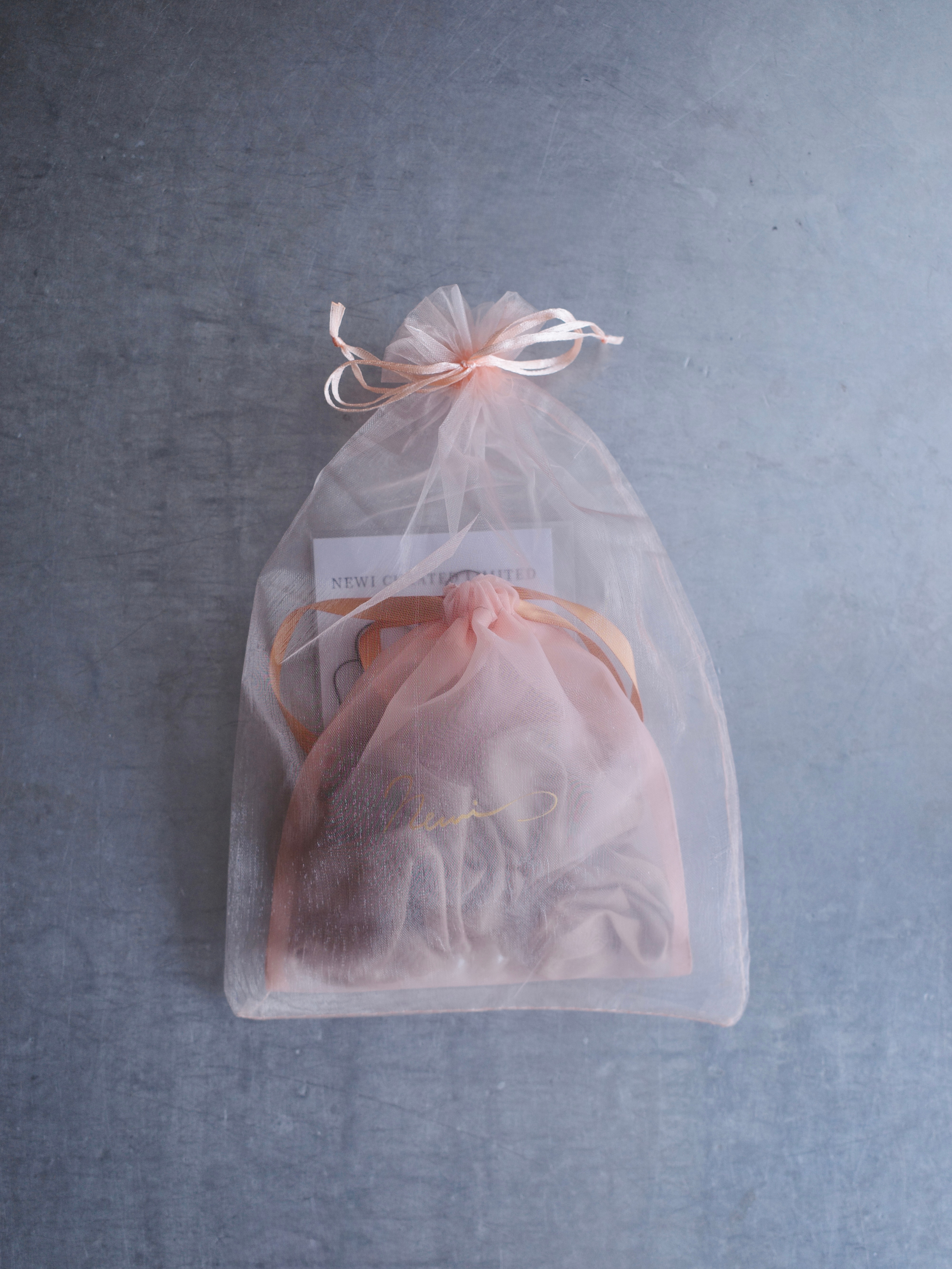 【SET】NEWI SILK PEARL SCRUNCHIE 〈CLASSIC〉+ PRO BASE HAIR TIE SET(20PCS)