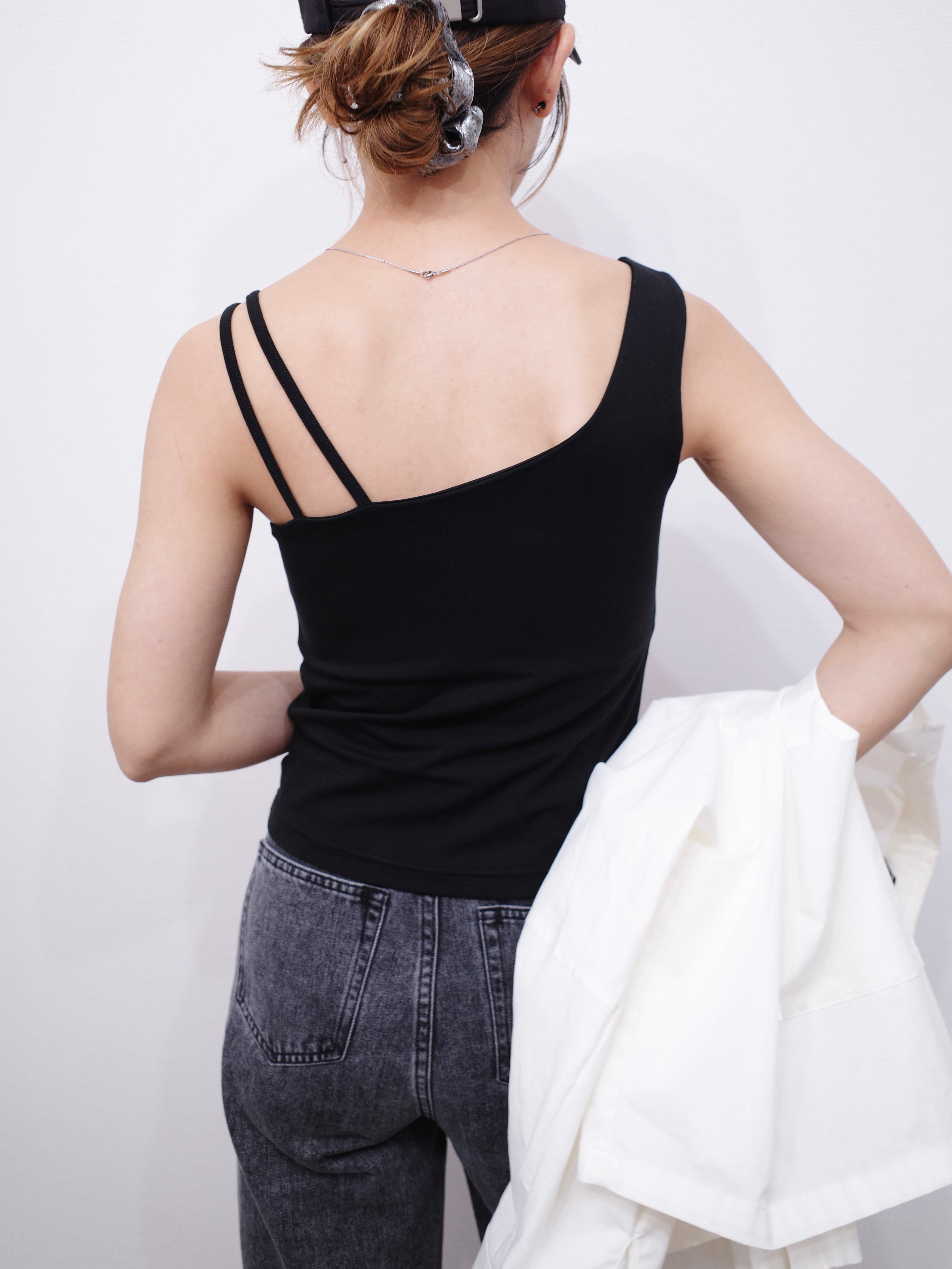SOFT FIT ASYMMETRY BRA TOP