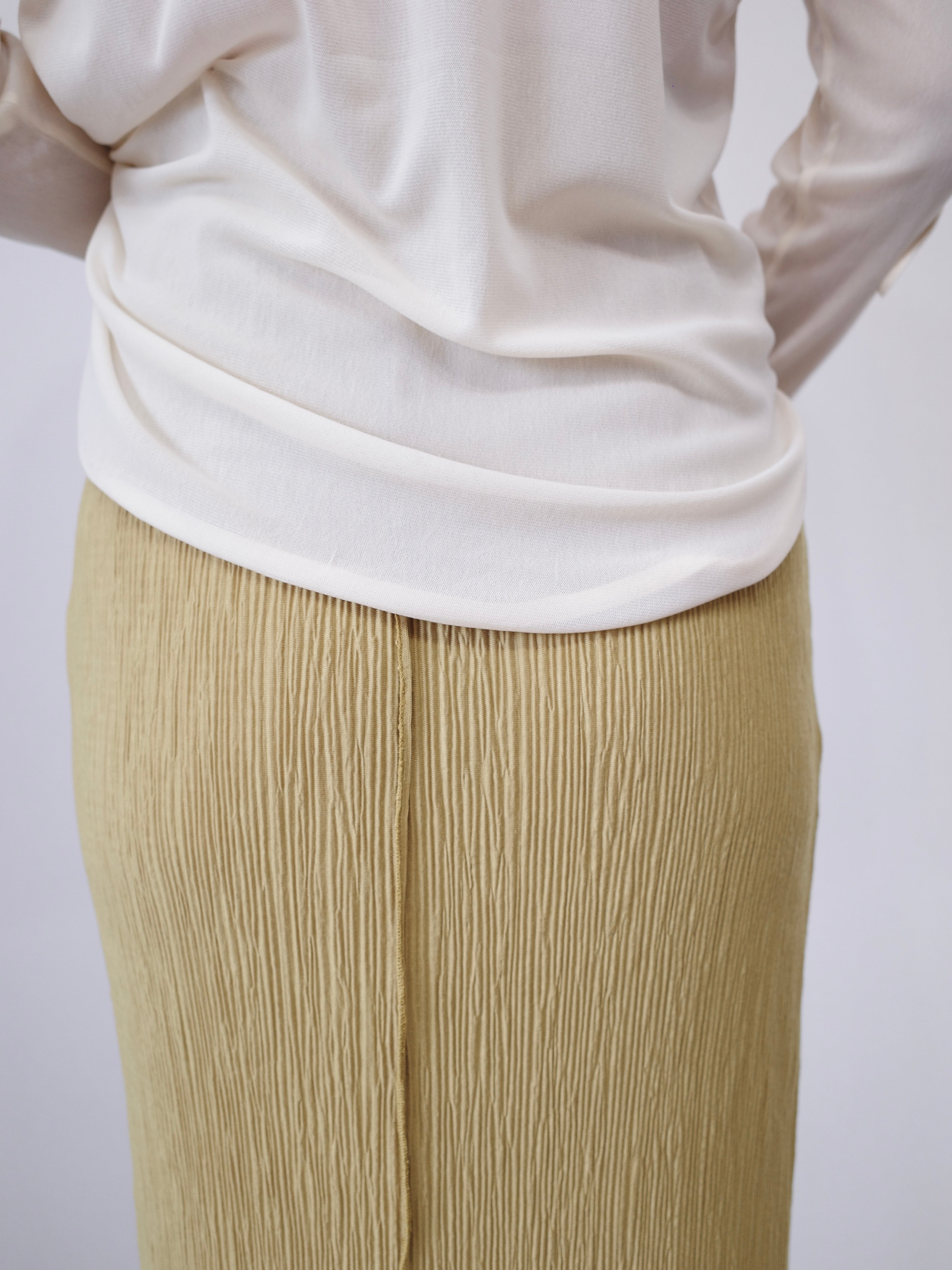 【SET】2WAY SHEER STITCH TOPS × LIGHT TEXTURE PENCIL SKIRT