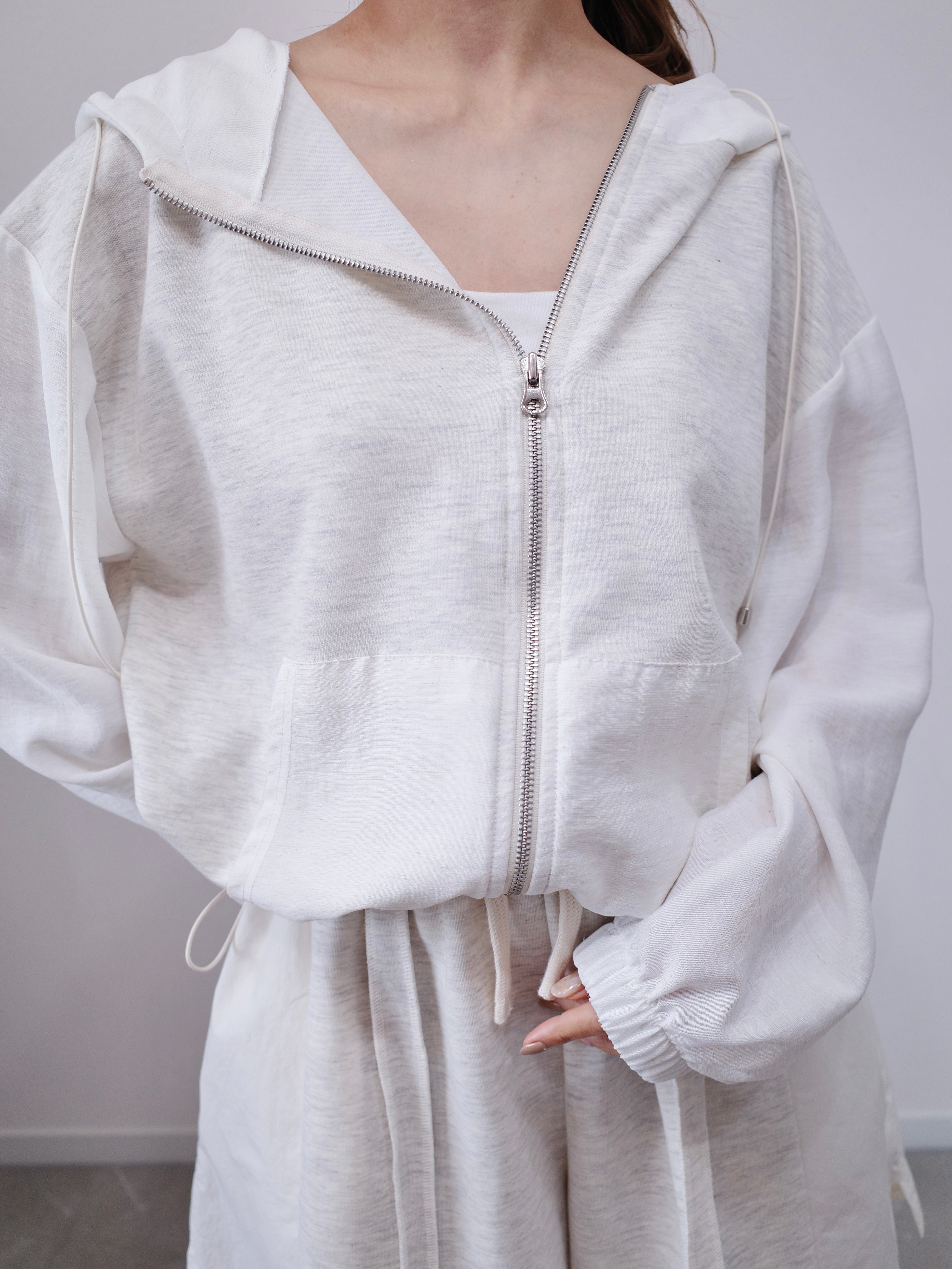 AIRY RELAX ZIP TOPS
